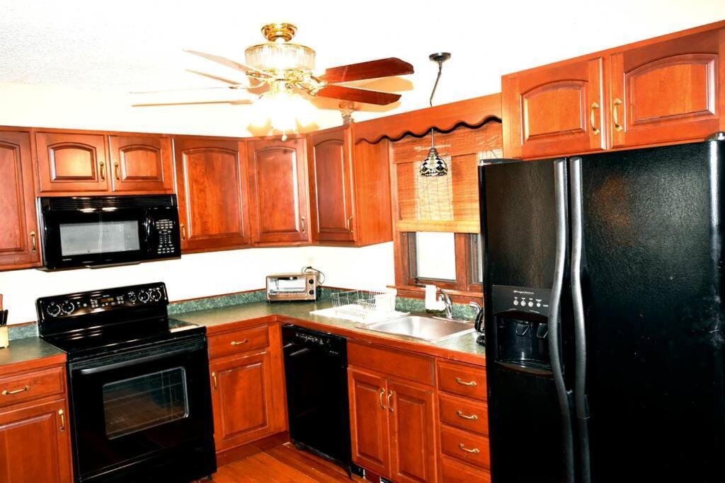 3-Bedroom Vacation Home Steps To Camelback Ski Area Ski-In Ski-Out Crescent Lake Exterior photo